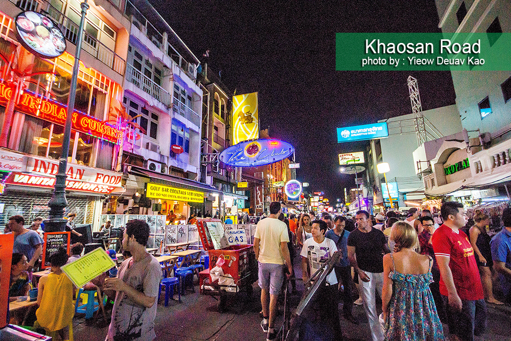 Каосан бангкок. Каосан роад Бангкок. Улица в Бангкоке Каосан роуд. Улица Каосан роуд в Таиланде. Каосан роуд (Khaosan Road).